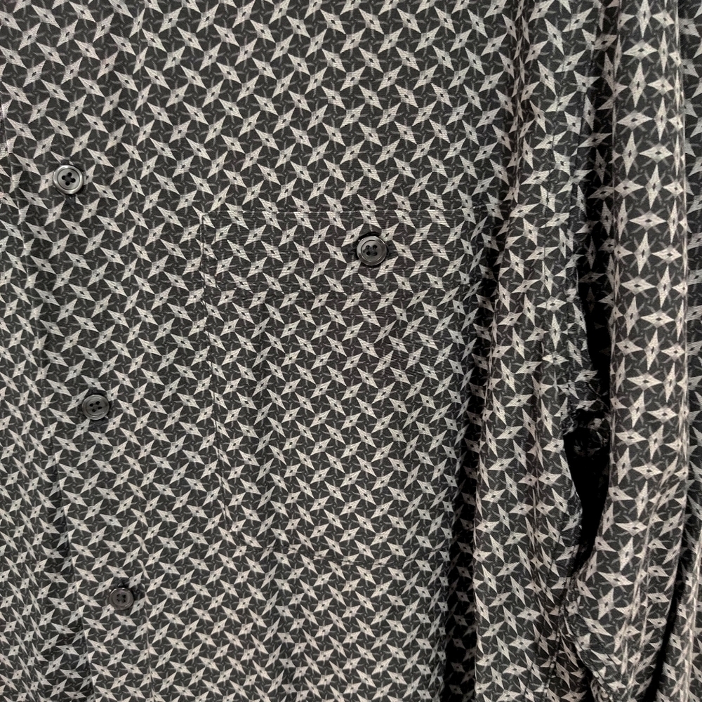 Claiborne Button Up Men's Shirt, Size Medium - Picture 5 of 6